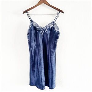 Frederick’s Of Hollywood Vintage Navy Lace Slip Medium Romantic Glamour Lengerie
